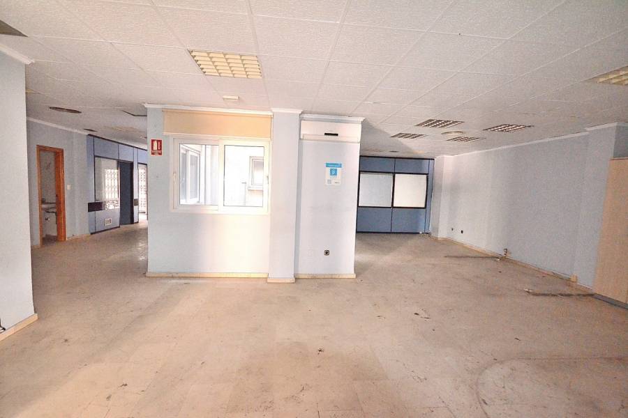 Venta - Local comercial - Centro - Torrevieja