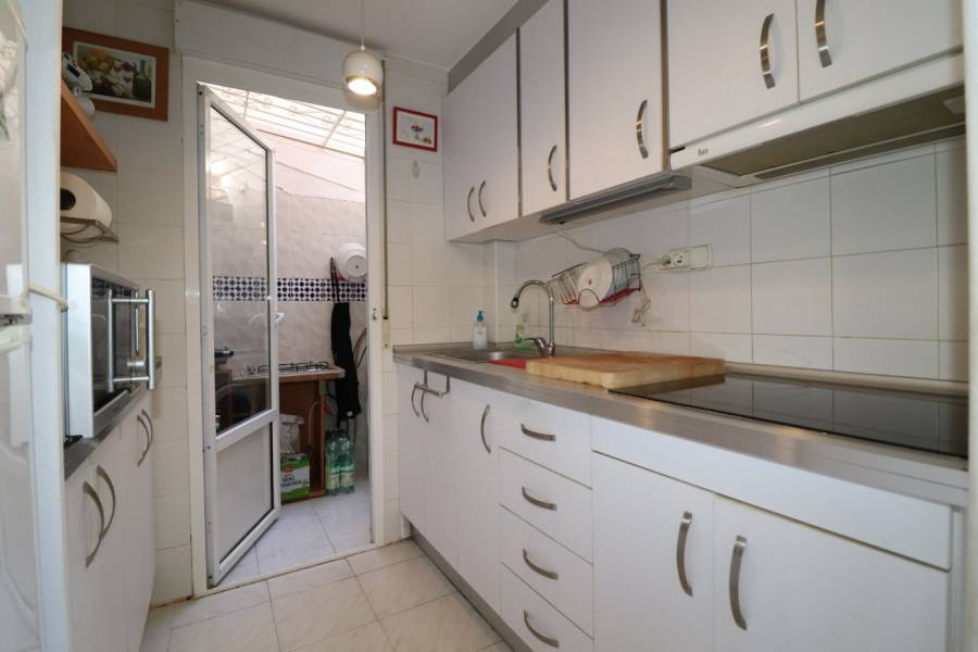 Venta - Bungalow Planta Baja - Aguas nuevas 1 - Torrevieja