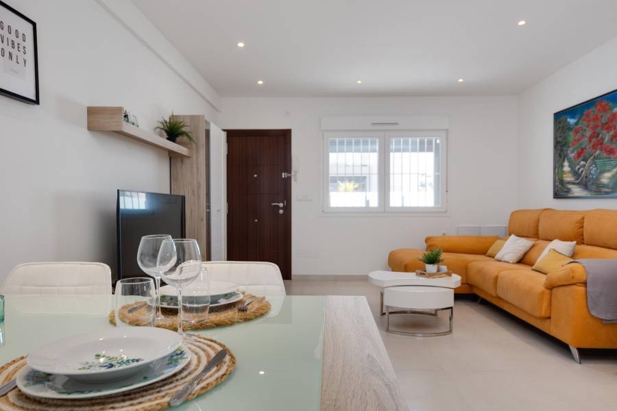 Sale - Bungalow - Sector 25 - Torrevieja