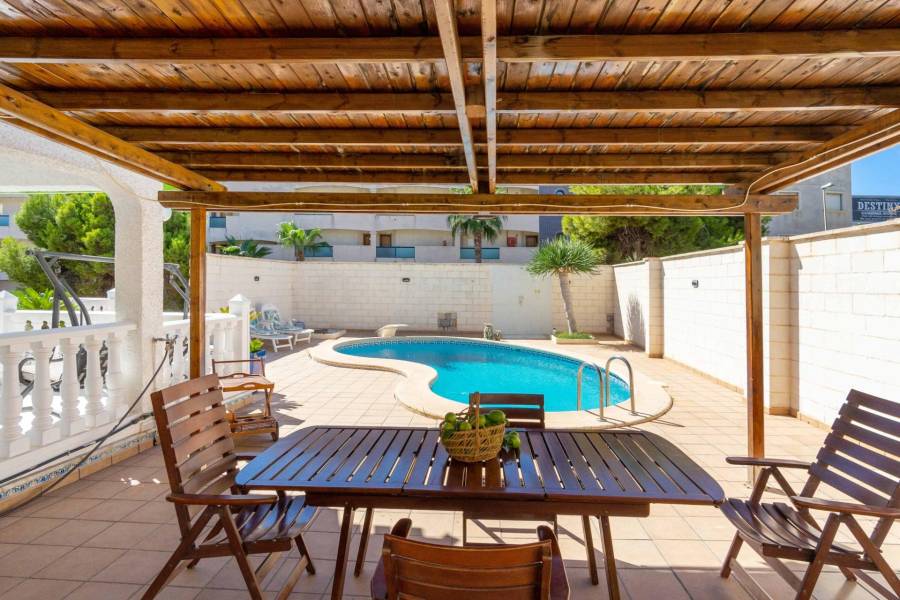 Venta - Chalet - La Zenia - Orihuela Costa