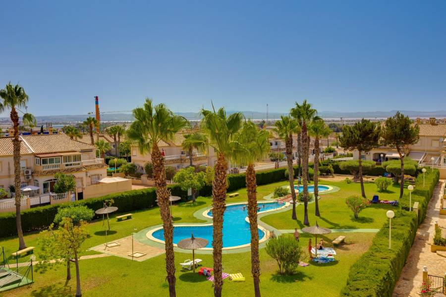 Vente - Bungalow Étage Haut - Aguas nuevas 1 - Torrevieja