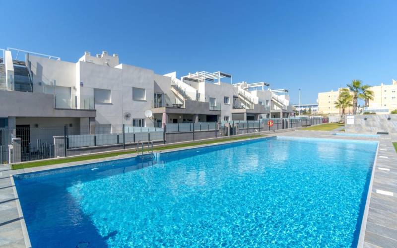 Apartamento - Sale - Sector 25 - Torrevieja