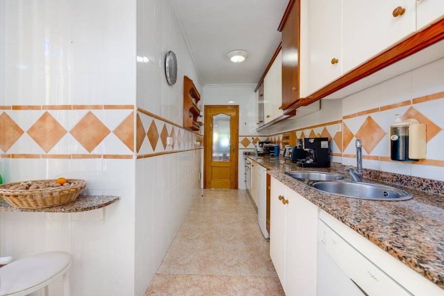 Sale - Terraced house - Aguas nuevas 2 - Torrevieja