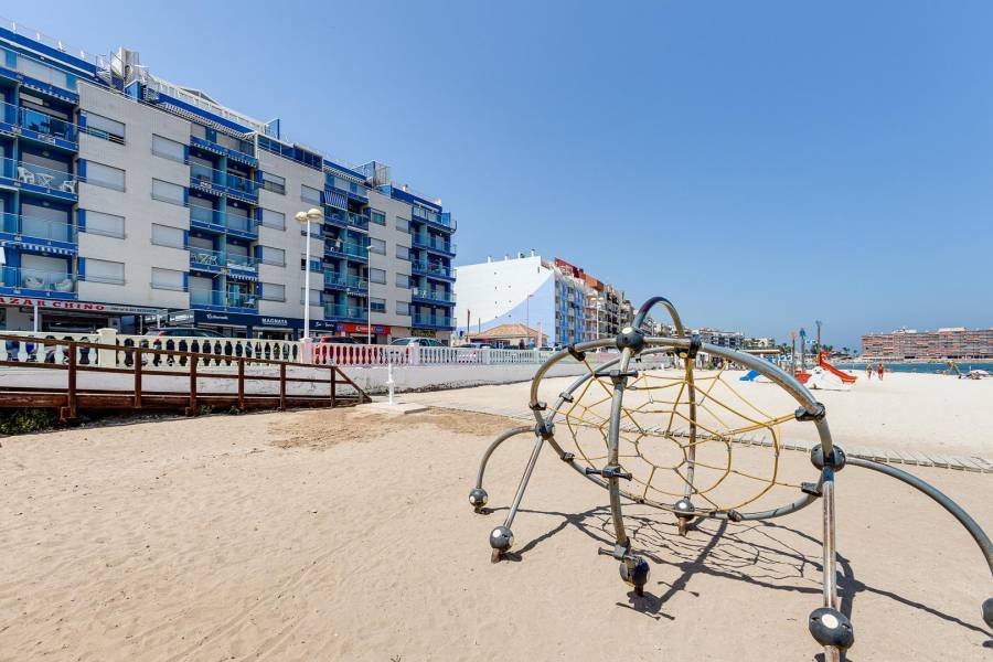 Venta - Apartamento - Playa de los locos - Torrevieja