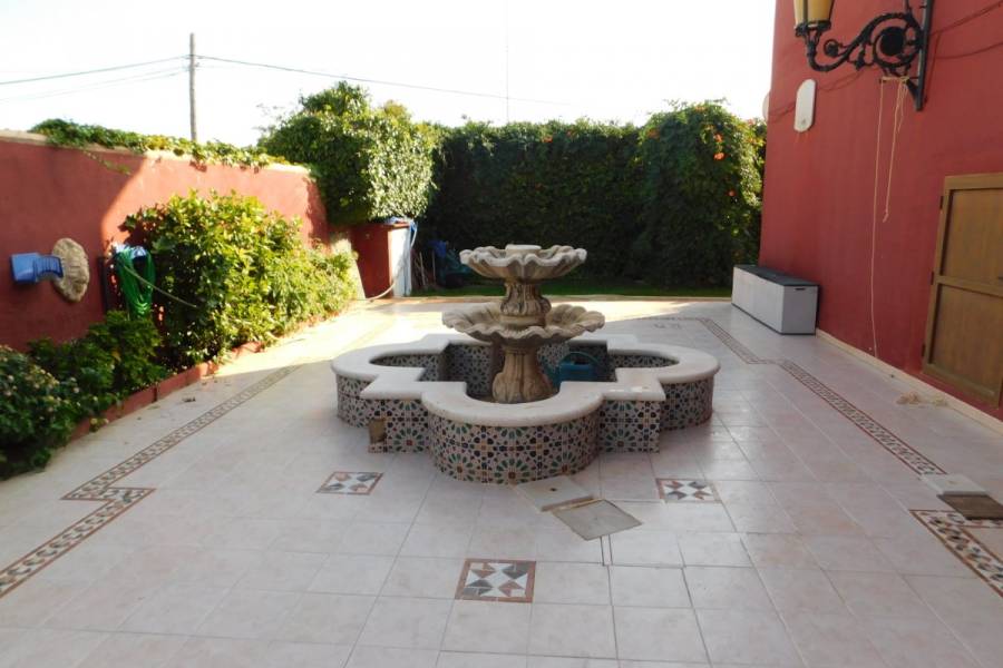 Vente - Villa de Luxe - Nueva Torrevieja - Torrevieja