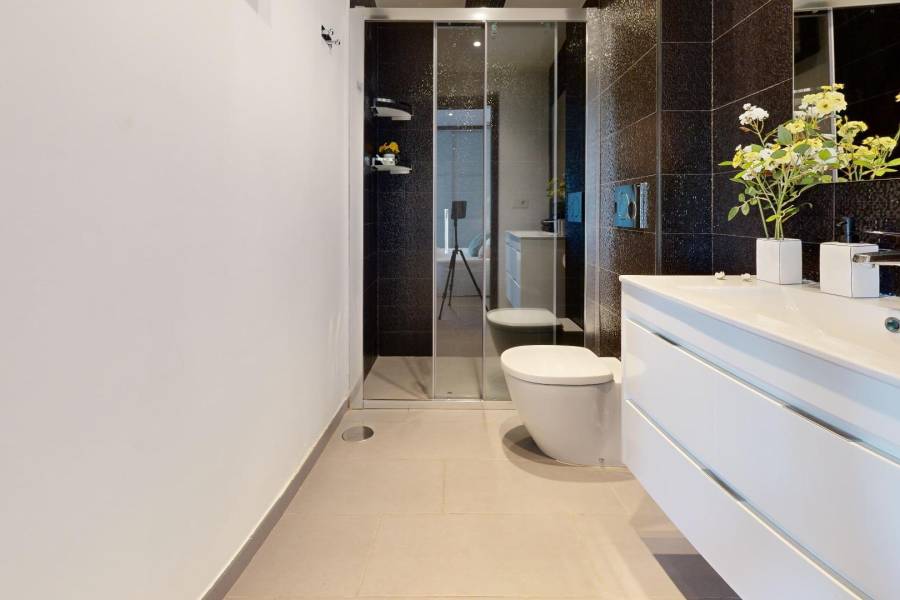 Venta - Chalet - Aguas Nuevas - Torrevieja