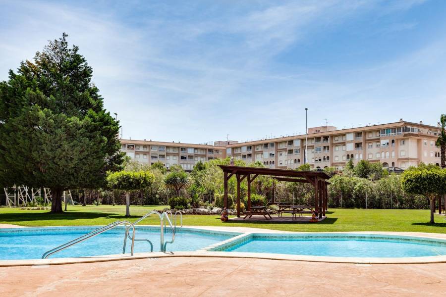 Venta - Bungalow Planta Alta - Centro - Torrevieja