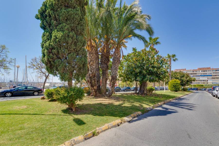 Venta - Apartamento - Puerto - Torrevieja