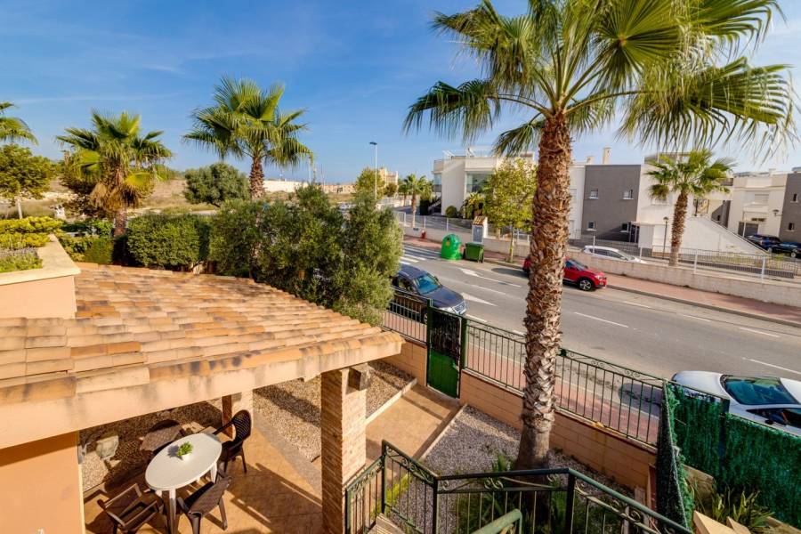 Venta - Chalet - Aguas nuevas 1 - Torrevieja