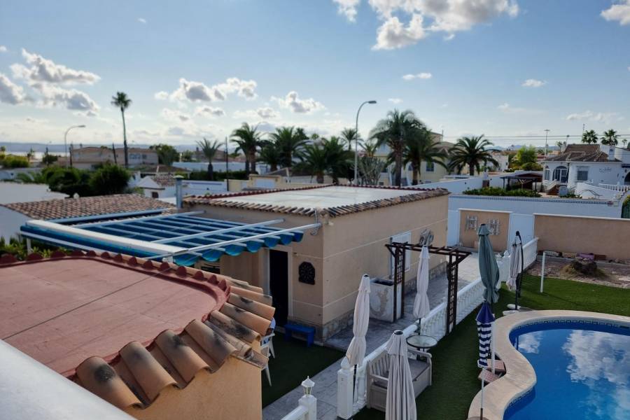 Sale - Villa - San luis - Torrevieja