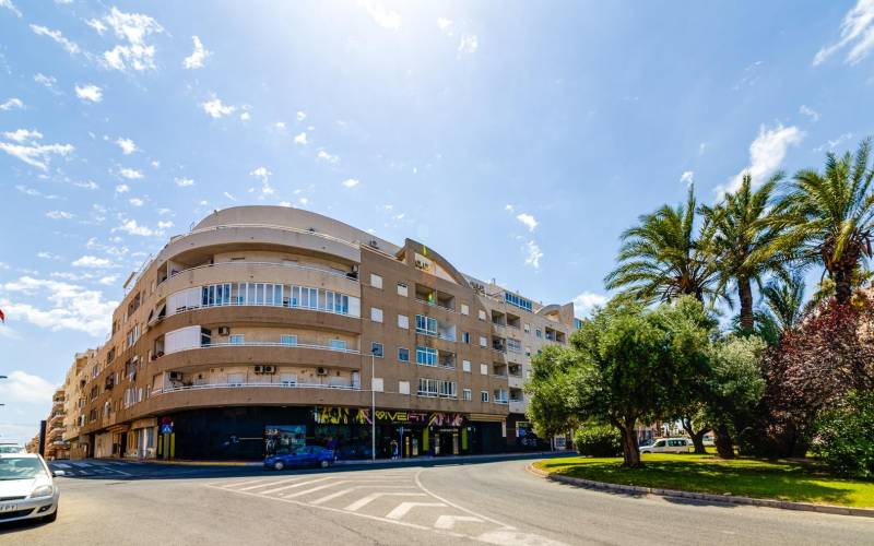 Apartamento - Vente - Playa de los locos - Torrevieja