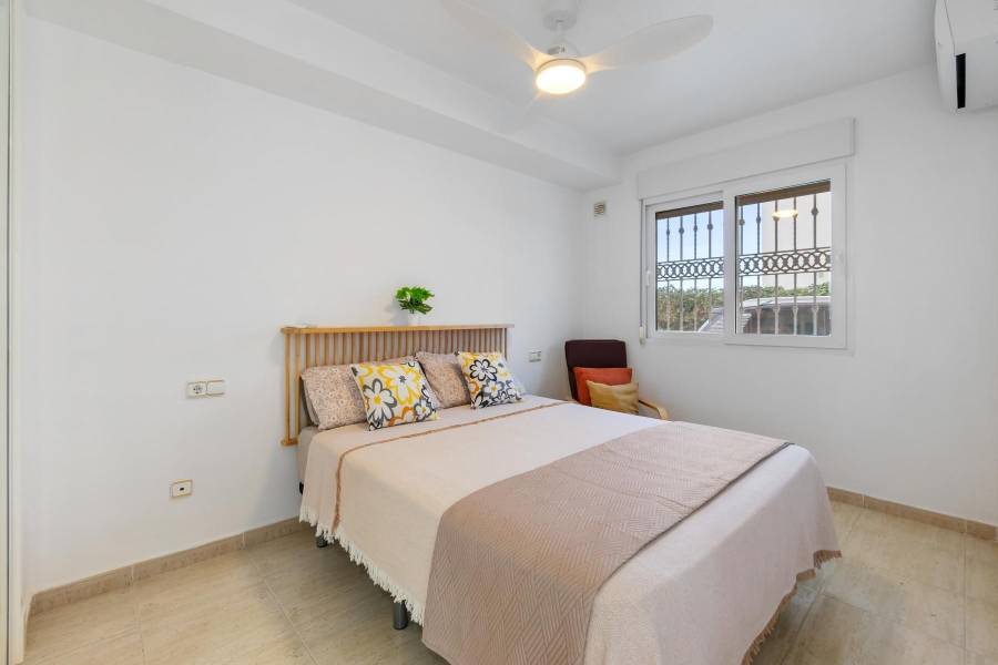 Venta - Apartamento - Las Mimosas - Orihuela Costa