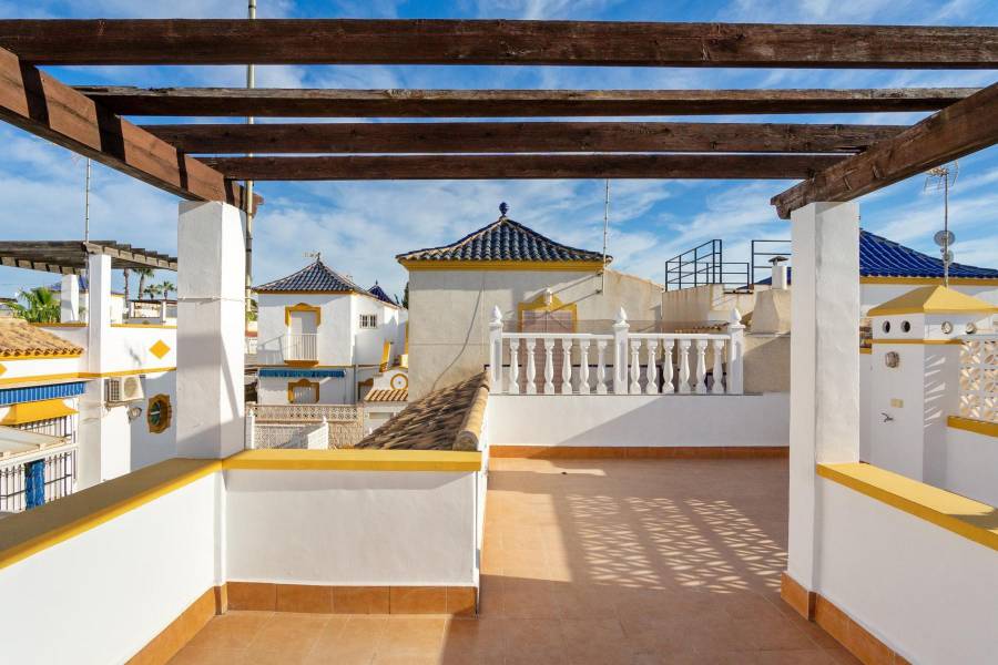 Venta - Adosado - Los altos - Torrevieja