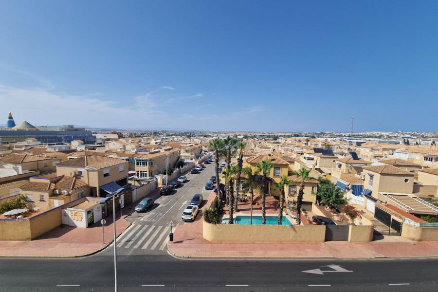 Sale - Apartment - Centro - Torrevieja