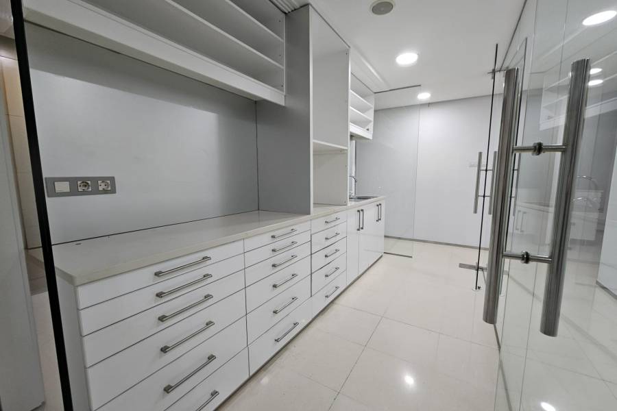 Sale - Flat - Centro - Torrevieja