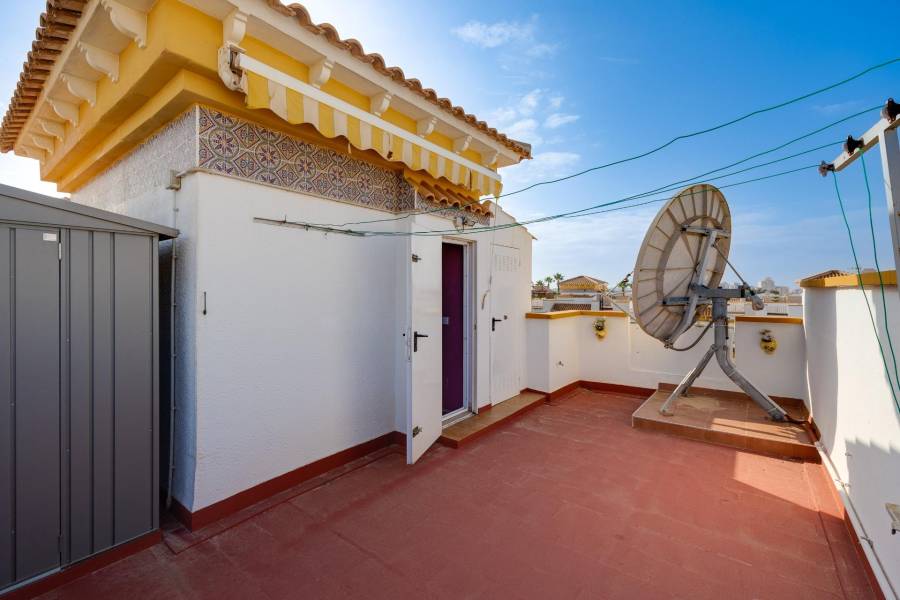 Sale - Terraced house - Aguas nuevas 2 - Torrevieja