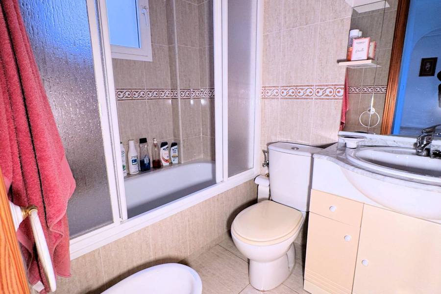Sale - Flat - Centro - Torrevieja