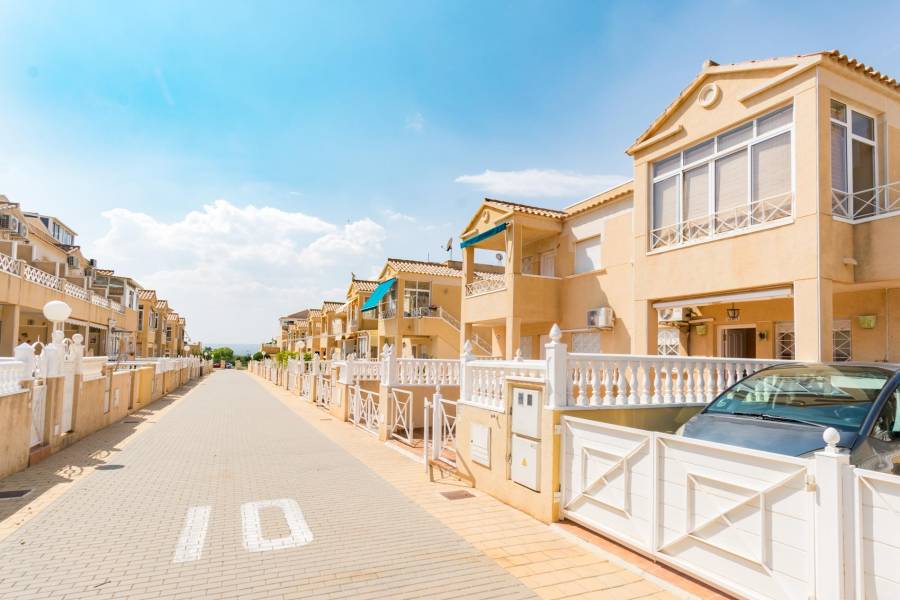 Vente - Bungalow Étage Bas - Torretas - Torrevieja