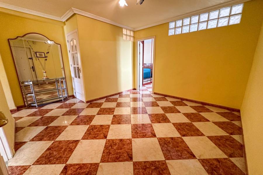 Vente - Appartement de ville - Plaza de toros - Almeria