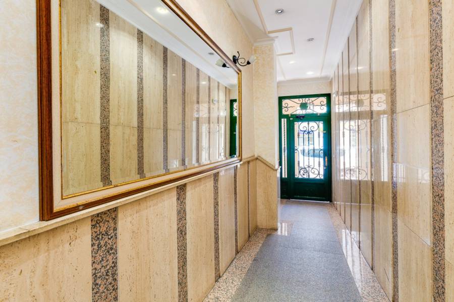 Sale - Penthouse - Centro - Torrevieja