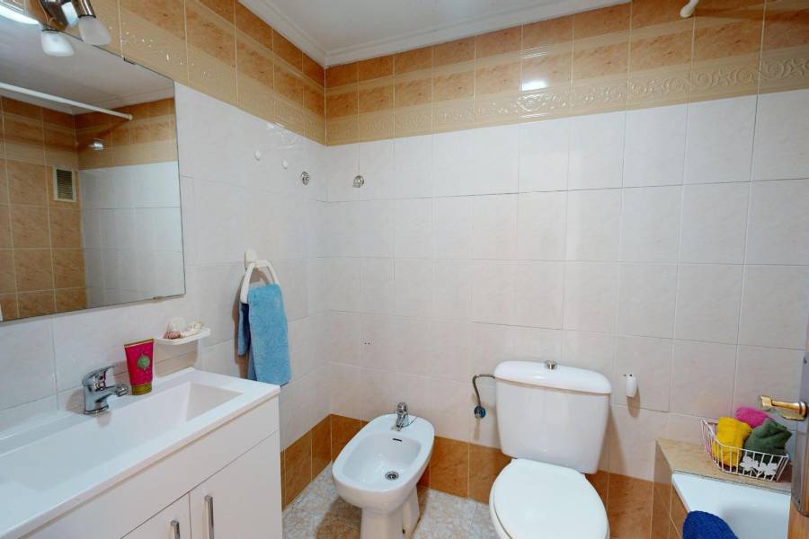 Venta - Bungalow - Los balcones - Torrevieja