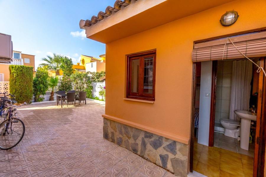 Vente - Maison individuelle - Punta Prima - Orihuela Costa