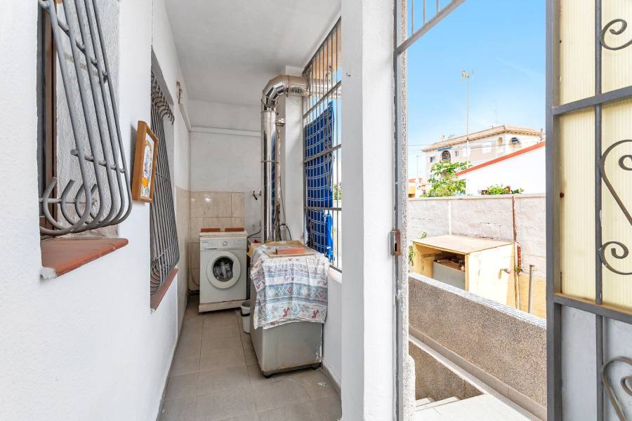 Sale - Single family house - Nueva Torrevieja - Torrevieja