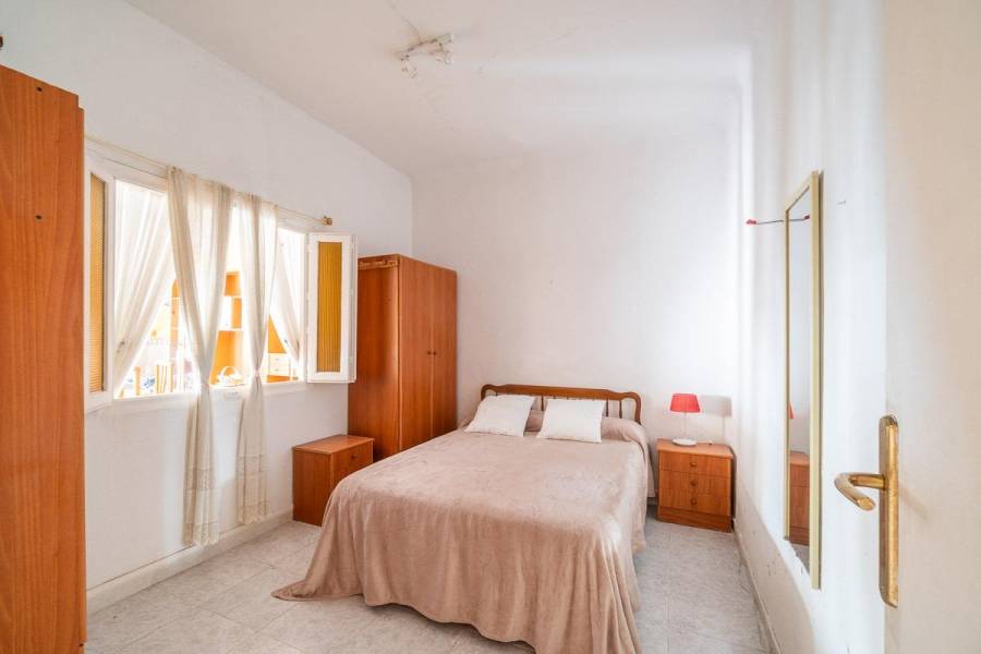 Vente - Rez-de-chaussée - Playa de los Naufragos - Torrevieja