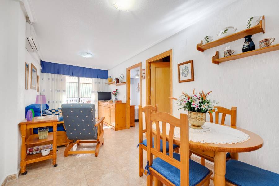 Venta - Apartamento - Playa de los locos - Torrevieja