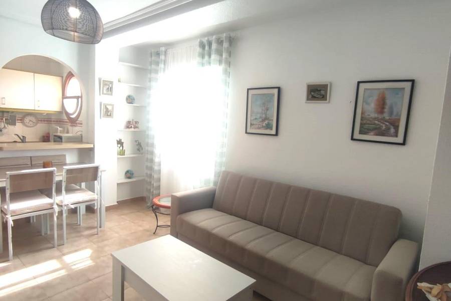 Sale - Bungalow Top Floor - Nueva Torrevieja - Torrevieja