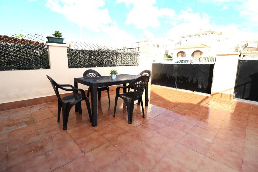 Sale - Terraced house - Aguas nuevas 1 - Torrevieja