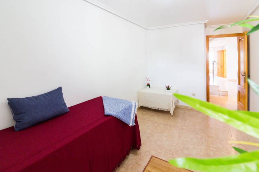 Sale - Bungalow - Catral