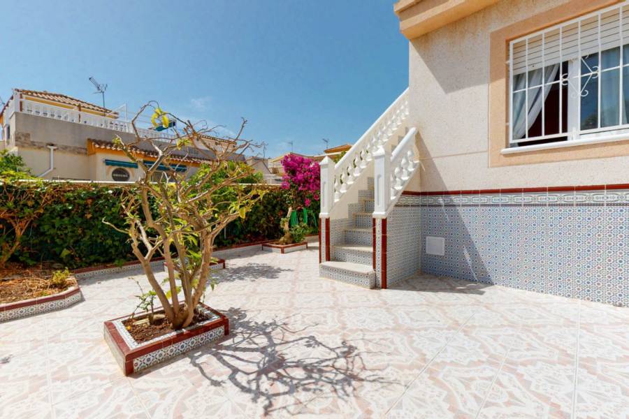 Sale - Terraced house - Los altos - Torrevieja