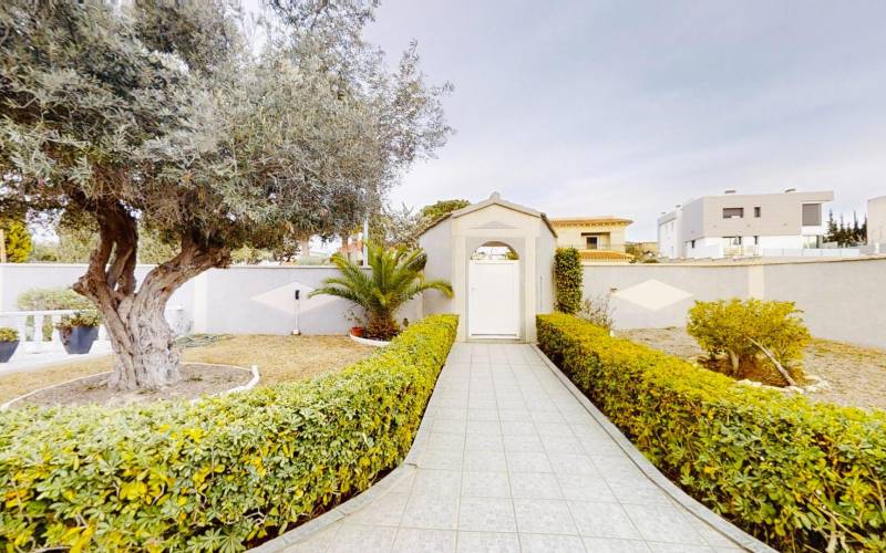 Villa - Sale - Lago jardin - Torrevieja