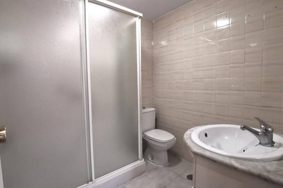 Venta - Apartamento - Estacion de autobuses - Torrevieja