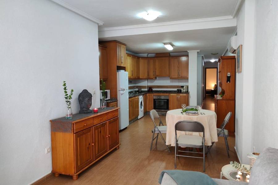 Sale - Apartment - Playa de los locos - Torrevieja