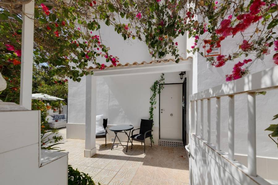 Venta - Casa Tipo Dúplex - Calas blanca - Torrevieja