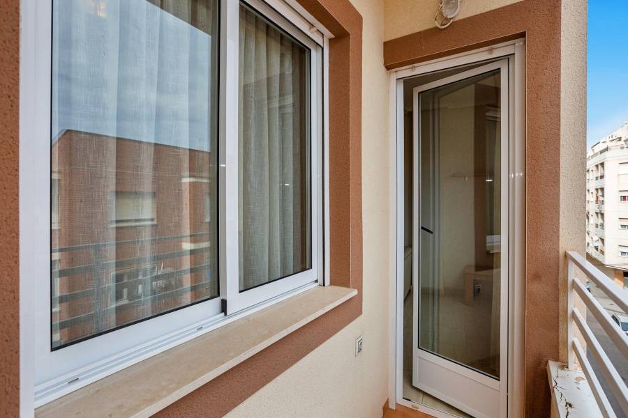 Sale - Flat - Centro - Torrevieja