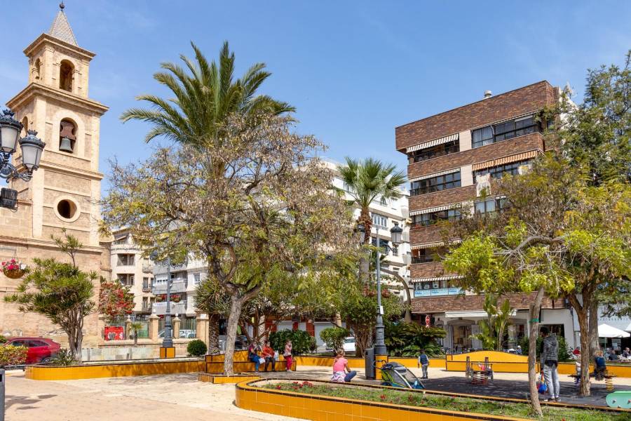 Sale - Apartment - Centro - Torrevieja