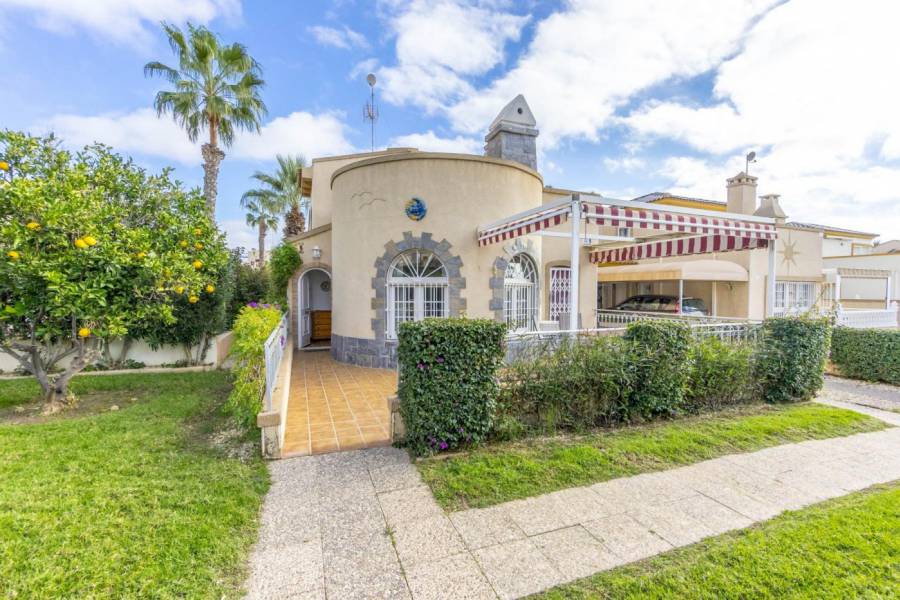 Single family house - Sale - Playa Flamenca - Orihuela Costa