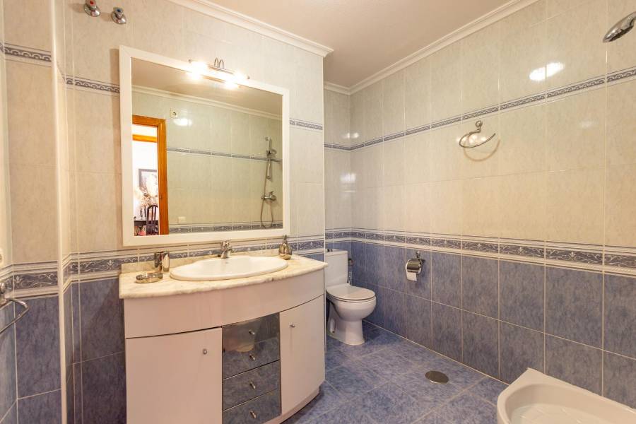 Sale - Flat - Zona Centro - Orihuela