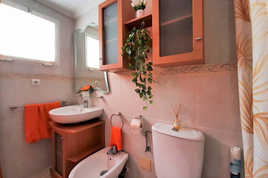 Sale - Apartment - Centro - Torrevieja