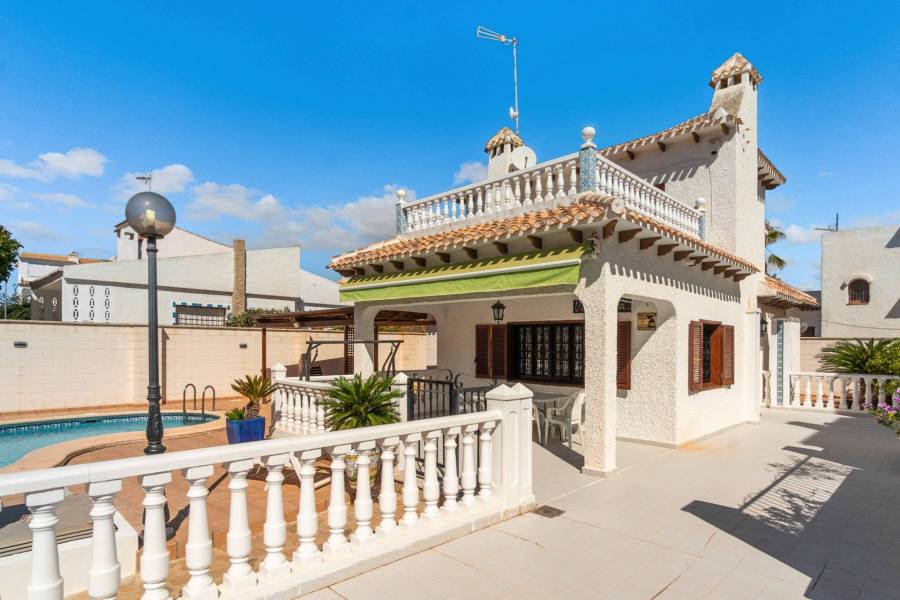 Sale - Single family house - La Zenia - Orihuela Costa