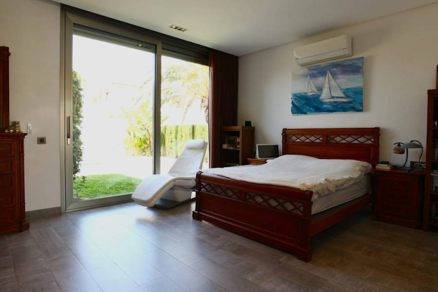 Sale - Luxury Villa - Los Angeles - Torrevieja