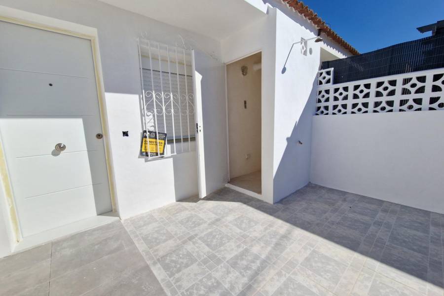 Venta - Adosado - Torretas - Torrevieja