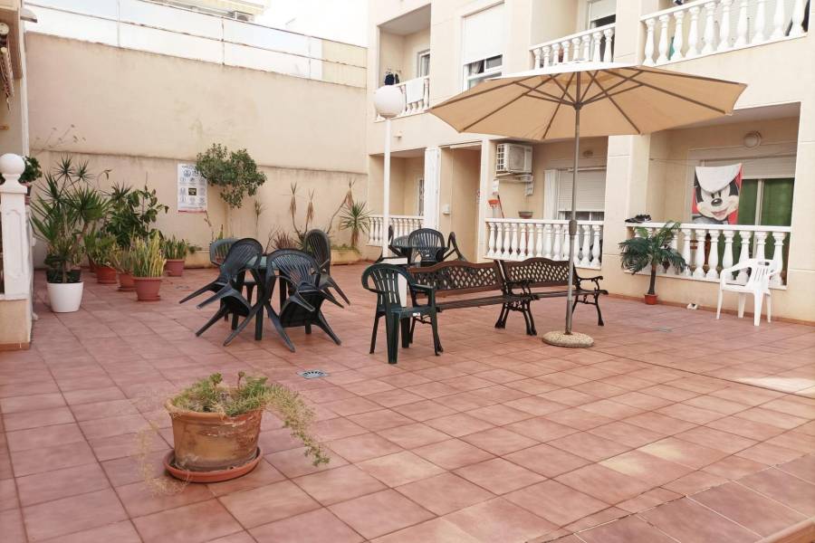 Venta - Apartamento - Playa de los locos - Torrevieja