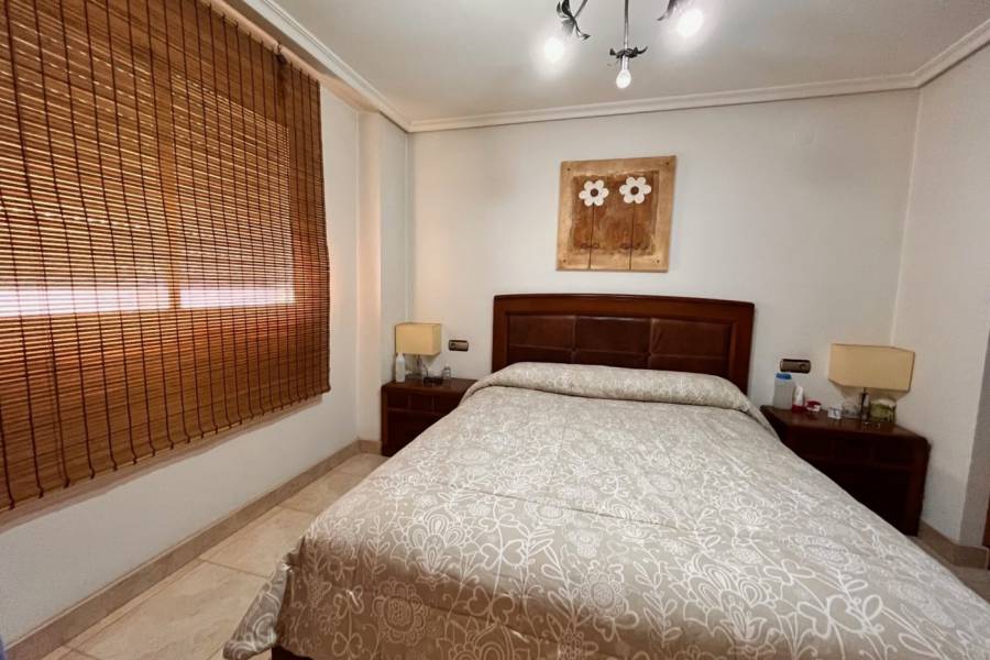 Sale - Flat - Centro - Torrevieja