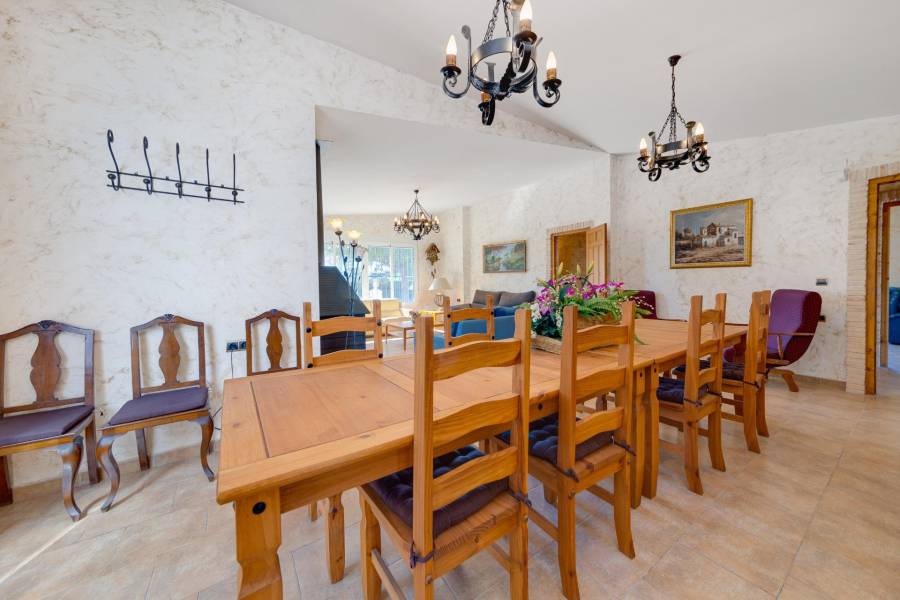 Vente - Maison individuelle - Correntías Bajas - Orihuela