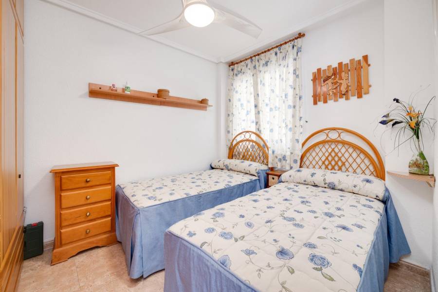 Venta - Apartamento - Playa de los locos - Torrevieja