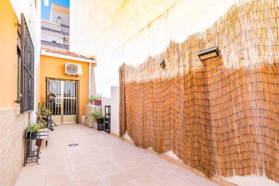 Sale - House - Centro - Torrevieja